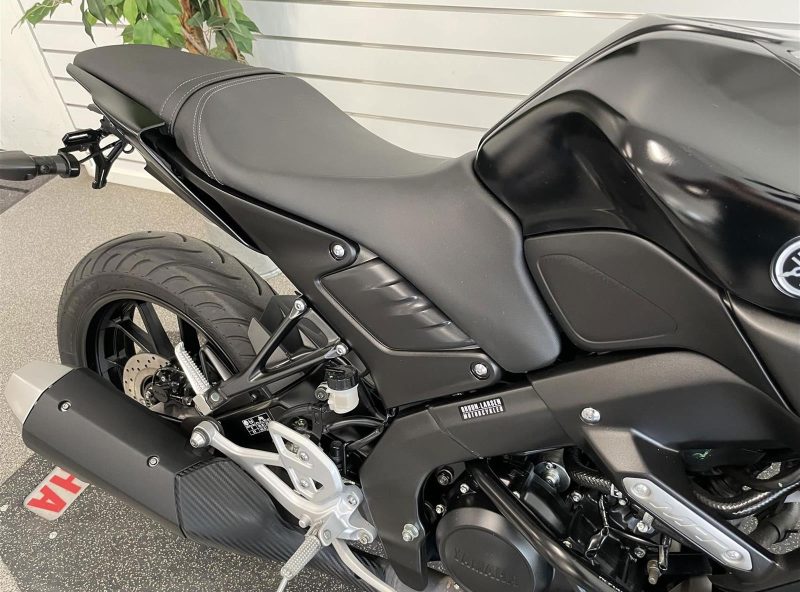 10949221.jpg 10949221.jpg