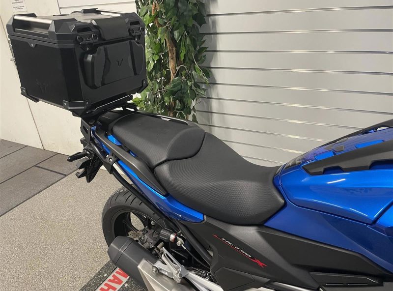 11721274.jpg 11721274.jpg