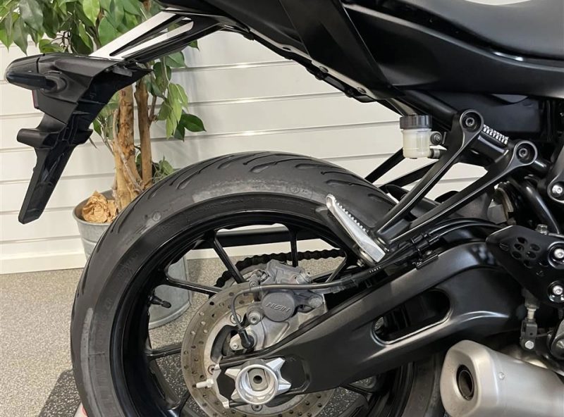 11790037.jpg 11790037.jpg