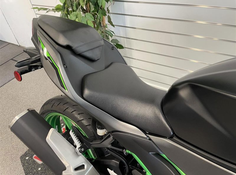 11891742.jpg 11891742.jpg