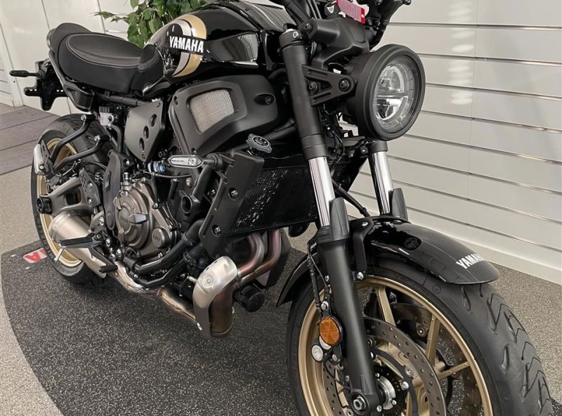 11891997.jpg 11891997.jpg