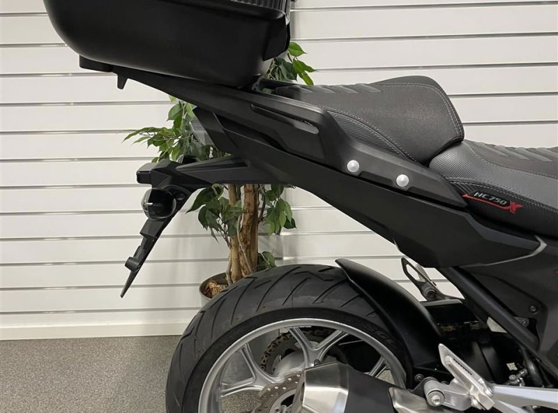 11997917.jpg 11997917.jpg