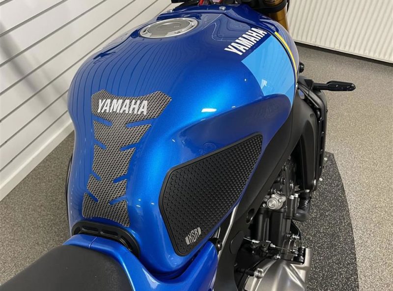 11998067.jpg 11998067.jpg