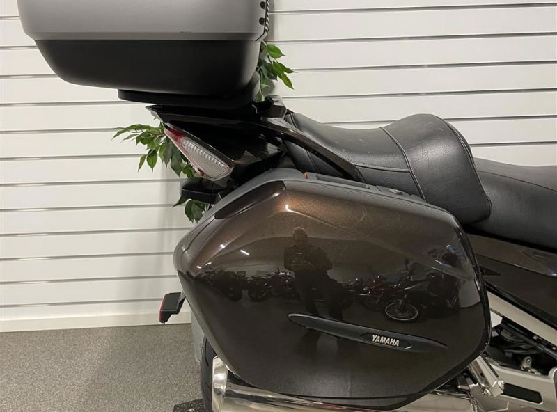 12024019.jpg 12024019.jpg