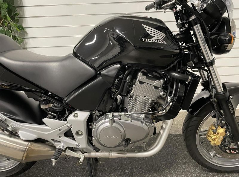 12147915.jpg 12147915.jpg