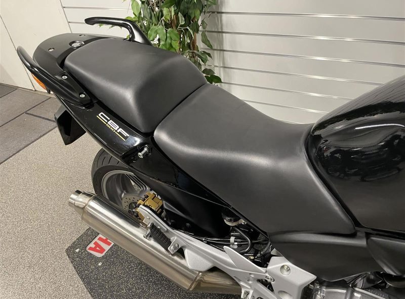 12147916.jpg 12147916.jpg