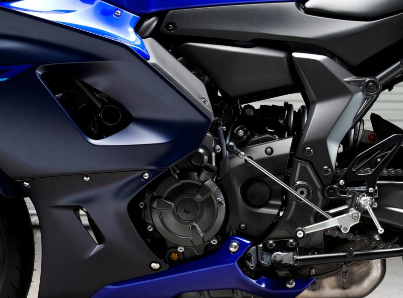 2022_YAM_YZF700R7_EU_DPBMC_DET_004_03_preview.jpg 2022_YAM_YZF700R7_EU_DPBMC_DET_004_03_preview.jpg