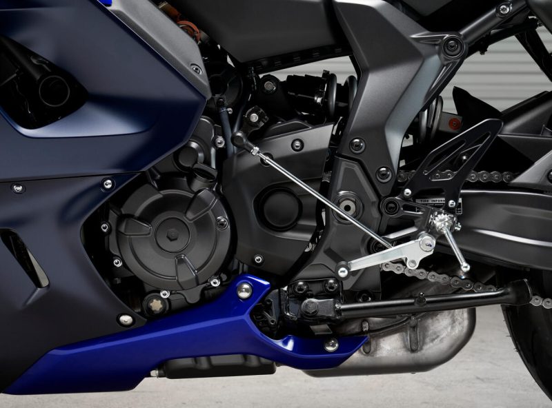 2022_YAM_YZF700R7_EU_DPBMC_DET_011_03_preview.jpg 2022_YAM_YZF700R7_EU_DPBMC_DET_011_03_preview.jpg