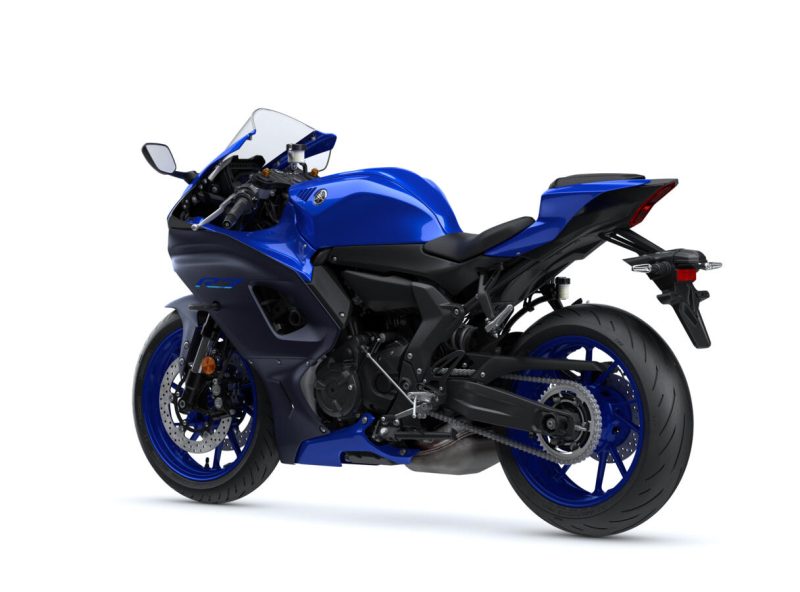 2022_YAM_YZF700R7_EU_DPBMC_STU_005_03_preview-1.jpg