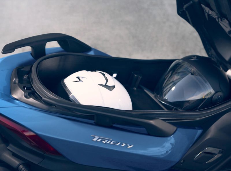 2024_YAM_MW300_EU_DNBSB_DET_005_03_preview_493252.jpg 2024_YAM_MW300_EU_DNBSB_DET_005_03_preview_493252.jpg