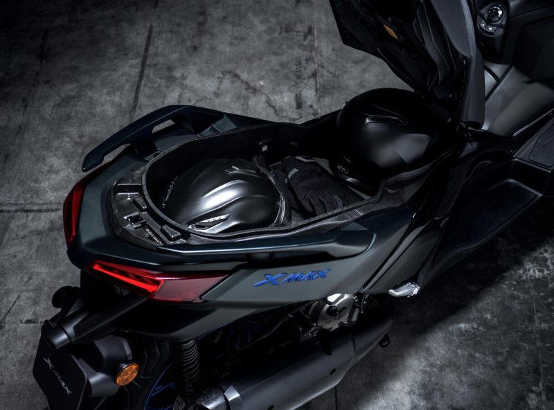 2024_YAM_XMAX250A_EU_MBL2_DET_009_03_preview_493264.jpg 2024_YAM_XMAX250A_EU_MBL2_DET_009_03_preview_493264.jpg