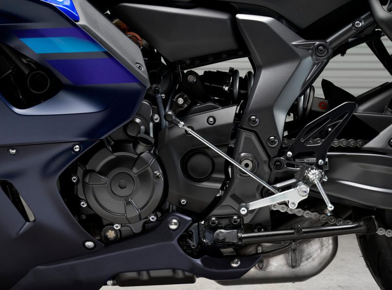 2024_YAM_YZF700R7_EU_DPBMC_DET_004_03_preview.jpg 2024_YAM_YZF700R7_EU_DPBMC_DET_004_03_preview.jpg