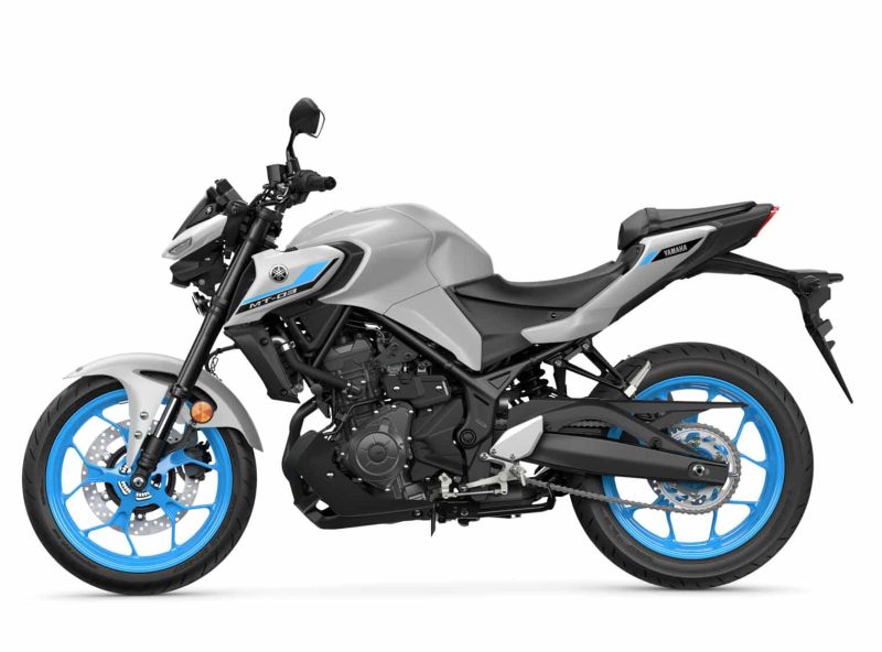 2025-Yamaha-MT320-EU-Ice_Storm-Studio-004-03.jpg 2025-Yamaha-MT320-EU-Ice_Storm-Studio-004-03.jpg