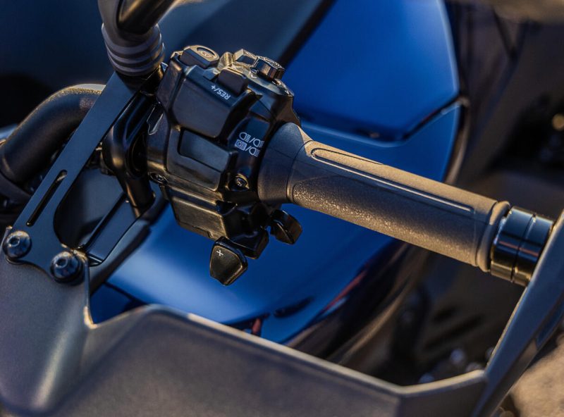 2025_YAM_MT09ATRDXCS_EU_DPBMU_DET_002_03_preview.jpg 2025_YAM_MT09ATRDXCS_EU_DPBMU_DET_002_03_preview.jpg