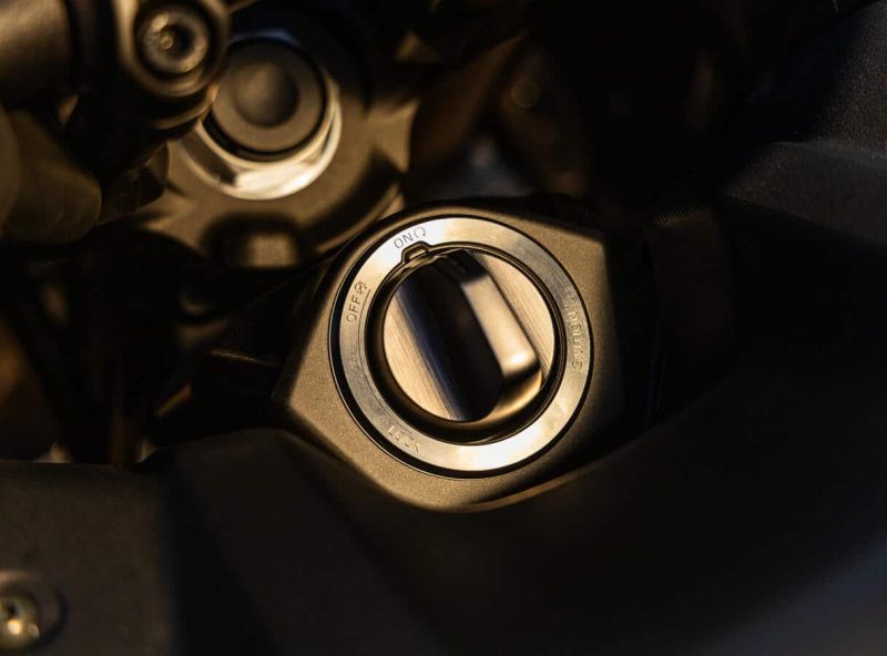 2025_YAM_MT09ATRDXCS_EU_DPBMU_DET_008_03_preview_499240.jpg 2025_YAM_MT09ATRDXCS_EU_DPBMU_DET_008_03_preview_499240.jpg