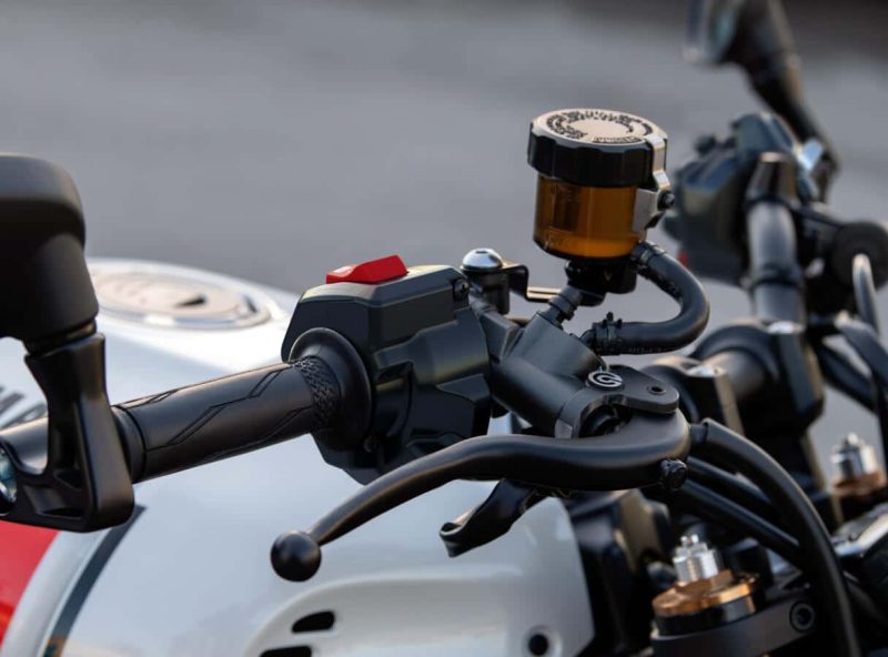 2025_YAM_XS850-35_EU_SW_DET_006_03_preview.jpg 2025_YAM_XS850-35_EU_SW_DET_006_03_preview.jpg