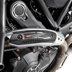 Akrapovic-MC-udstoedning-25-P-HSD12E3-Ducati-Scrambler-21-varmeskjold-i-carbon-Holtug-MC-B-1.png