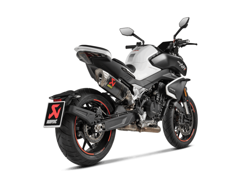 Akrapovic-MC-udstoedning-25-S-CF8SO1-HAPLC-CFMOTO-800NK-23-Slip-on-Line-i-carbon-Holtug-MC-A.png