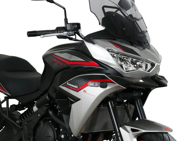 MRA-kaabeglas-26-0174379-Kawasaki-650-Versys-22-Touring-glas-i-graa-TM-1-Holtug-MC-D.jpg MRA-kaabeglas-26-0174379-Kawasaki-650-Versys-22-Touring-glas-i-graa-TM-1-Holtug-MC-D.jpg