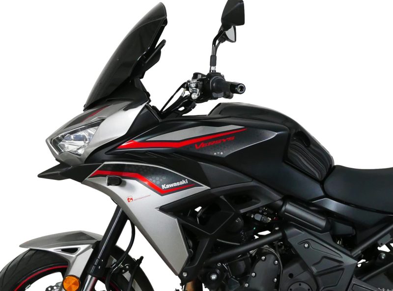 MRA-kaabeglas-26-0174386-Kawasaki-650-Versys-22-Touring-glas-i-sort-TM-8-Holtug-MC-C.jpg MRA-kaabeglas-26-0174386-Kawasaki-650-Versys-22-Touring-glas-i-sort-TM-8-Holtug-MC-C.jpg