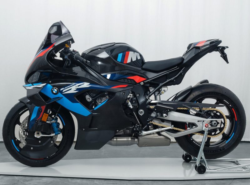 MRA-kaabeglas-26-0174522-BMW-M1000RR-23-Original-glas-i-graa-OM-1-Holtug-MC-D.jpg MRA-kaabeglas-26-0174522-BMW-M1000RR-23-Original-glas-i-graa-OM-1-Holtug-MC-D.jpg