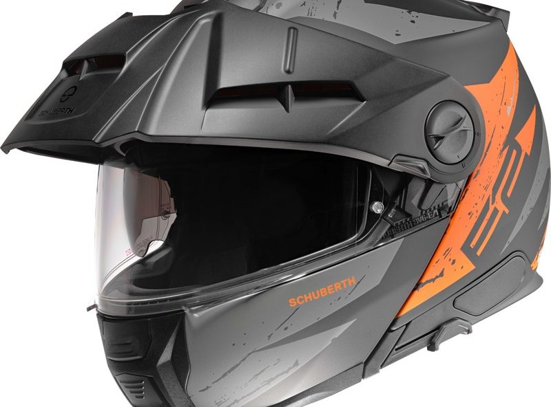 Schuberth_E2_Explorer_ADV-Hjelm_Flipup_498177.jpg