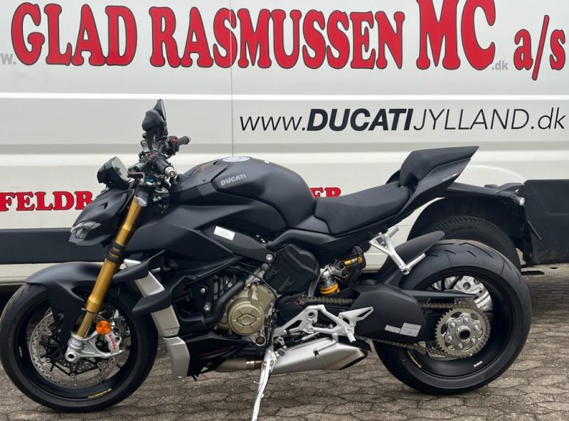 V4S-s3.jpg V4S-s3.jpg